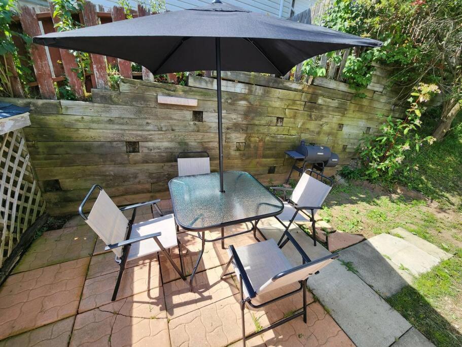 Entire 3 Bedroom House In Elliot Lake Exterior foto